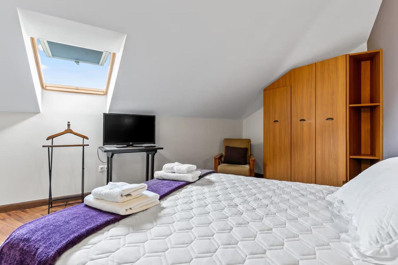 Apartamentos Turisticos As Cetareas Rinlo Quarto foto