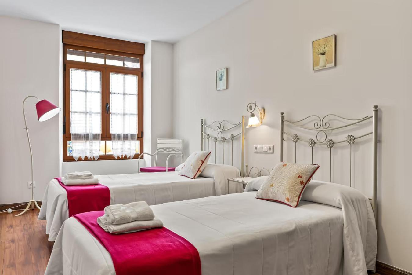 Apartamentos Turisticos As Cetareas Rinlo Quarto foto